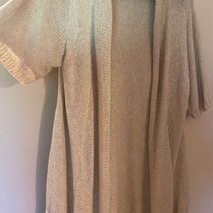 Women’s plus size sweater